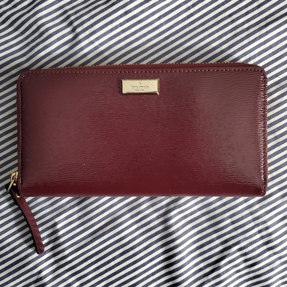 Kate Spade Burgundy Wallet